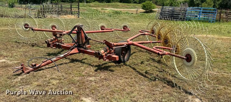 image for item MB9553 Tonutti RCS10  hay rake