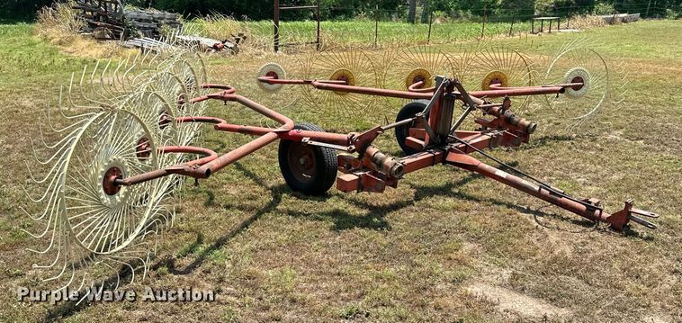 image for item MB9553 Tonutti RCS10  hay rake