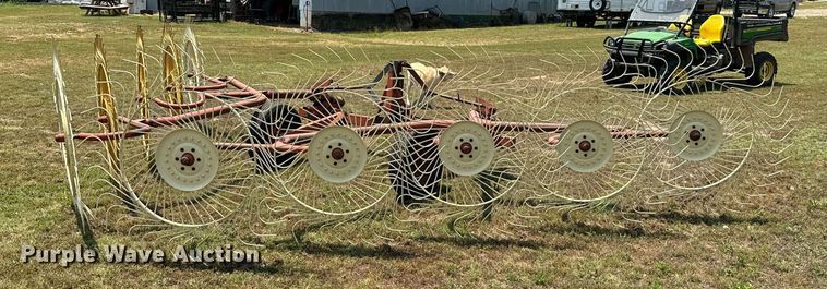 image for item MB9553 Tonutti RCS10  hay rake