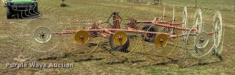 image for item MB9553 Tonutti RCS10  hay rake