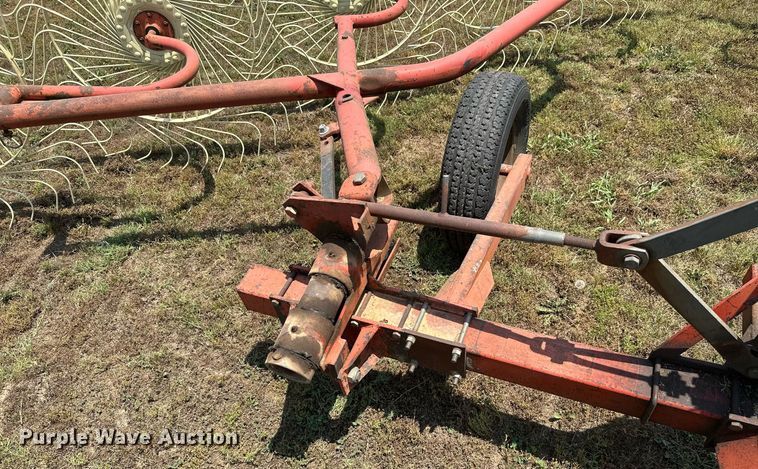 image for item MB9553 Tonutti RCS10  hay rake