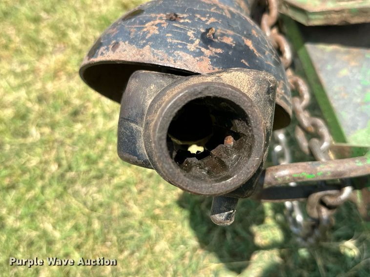 image for item MB9554 1988 John Deere 430  round baler