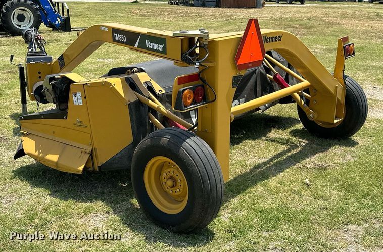 image for item MB9556 2019 Vermeer TM850  disc mower