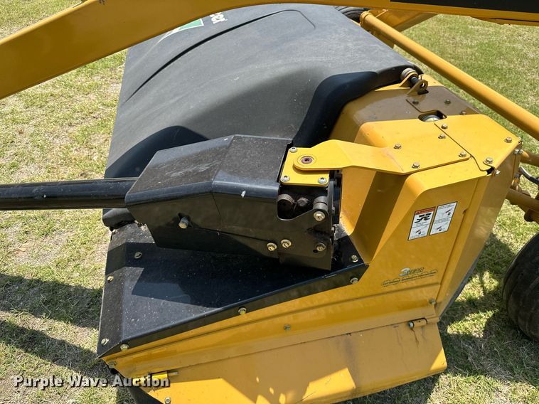 image for item MB9556 2019 Vermeer TM850  disc mower