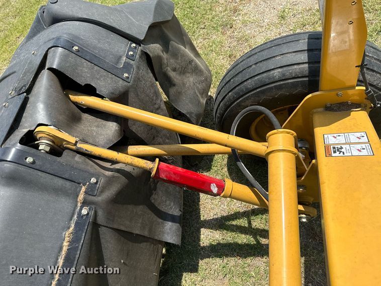 image for item MB9556 2019 Vermeer TM850  disc mower