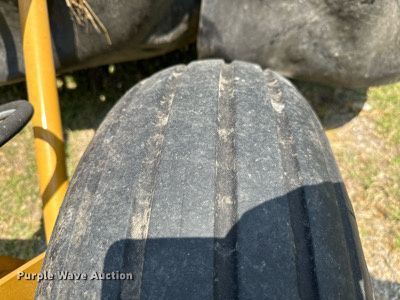 image for item MB9556 2019 Vermeer TM850  disc mower