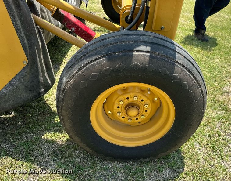 image for item MB9556 2019 Vermeer TM850  disc mower