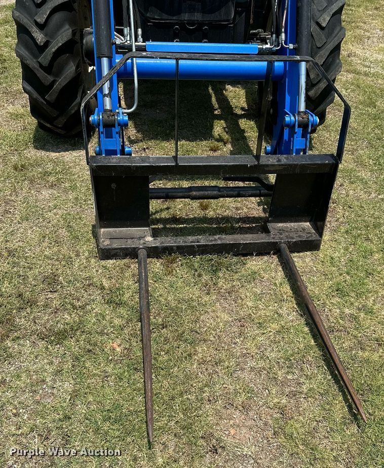 image for item MB9557 2016 New Holland T4.110  MFWD tractor