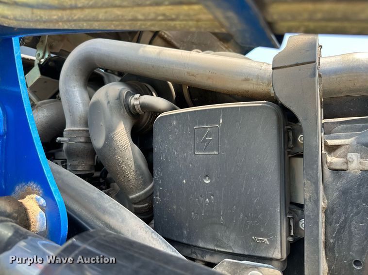 image for item MB9557 2016 New Holland T4.110  MFWD tractor