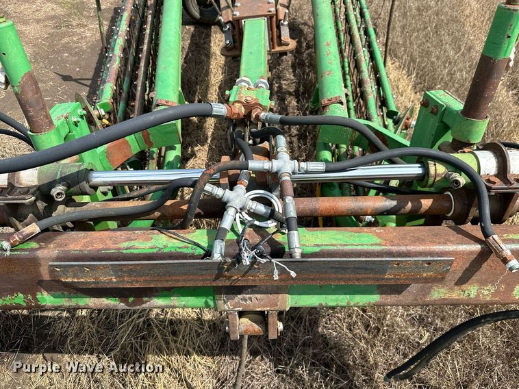 image for item MB9563 John Deere 700  hay rake