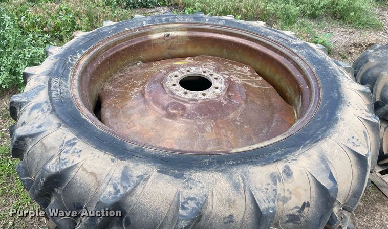image for item ME9909 Irrigation tires and wheels