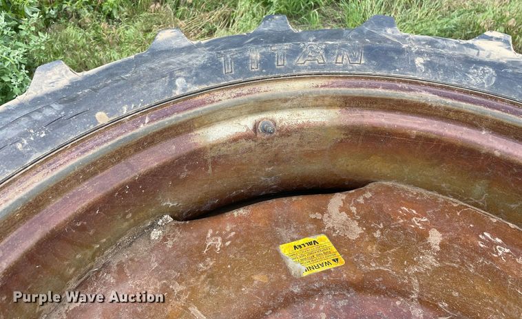 image for item ME9909 Irrigation tires and wheels