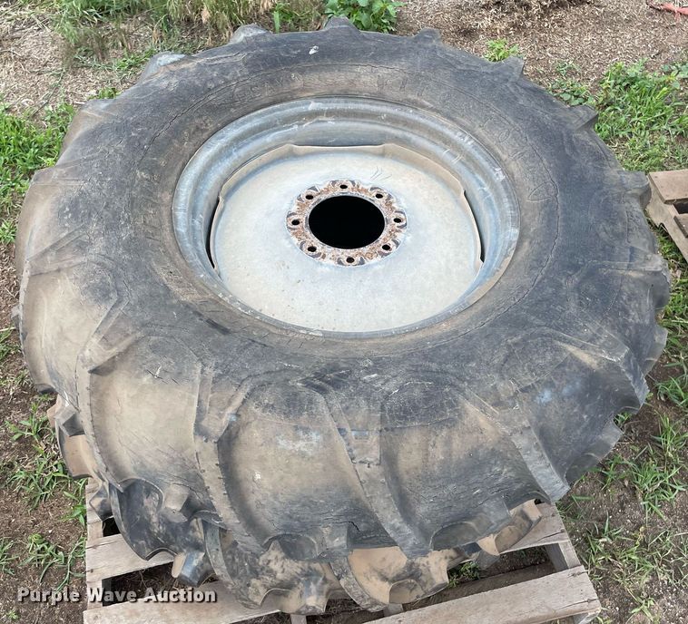 image for item ME9909 Irrigation tires and wheels