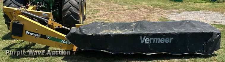 image for item NI9790 Vermeer M7040  disc mower