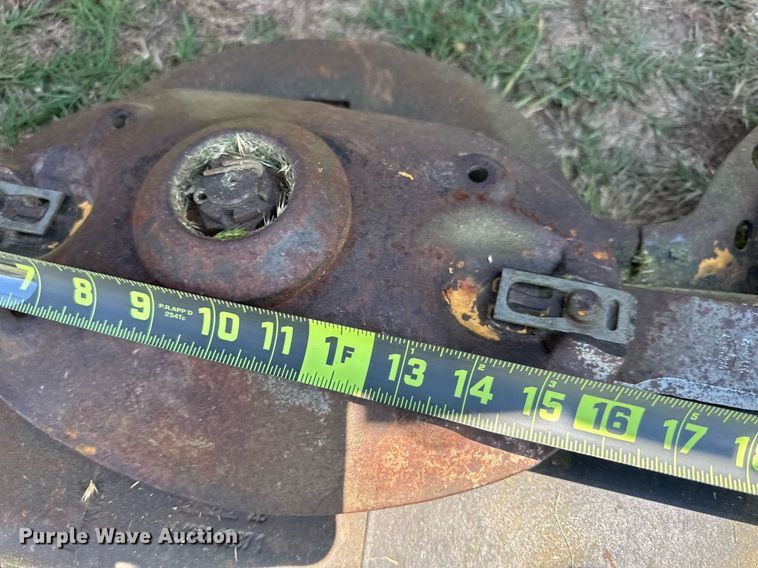 image for item NI9790 Vermeer M7040  disc mower