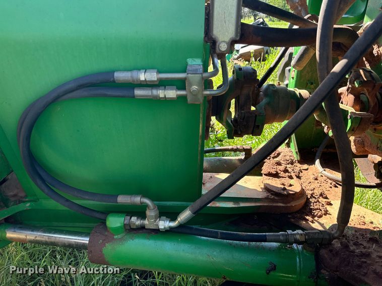 image for item NI9798 2002 John Deere 9420  4WD tractor