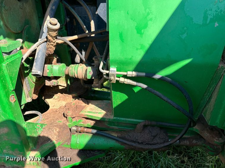 image for item NI9798 2002 John Deere 9420  4WD tractor