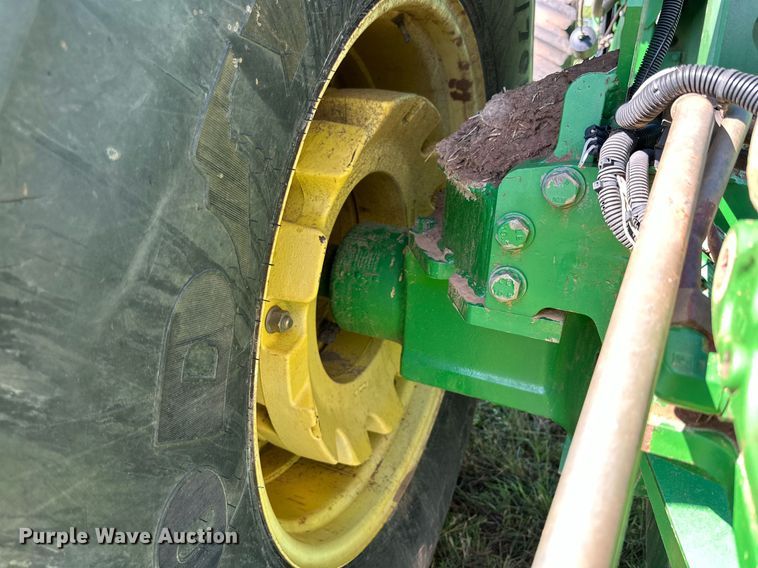 image for item NI9798 2002 John Deere 9420  4WD tractor