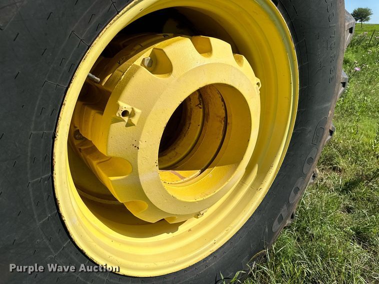 image for item NI9798 2002 John Deere 9420  4WD tractor