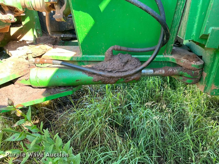 image for item NI9798 2002 John Deere 9420  4WD tractor