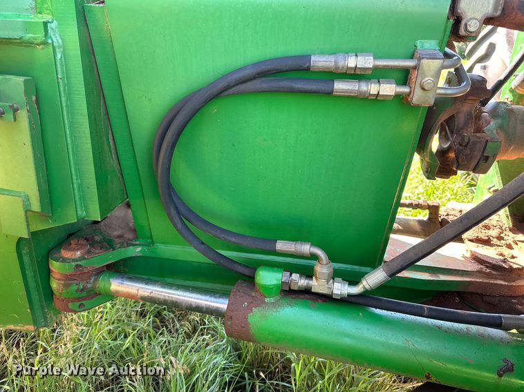 image for item NI9798 2002 John Deere 9420  4WD tractor