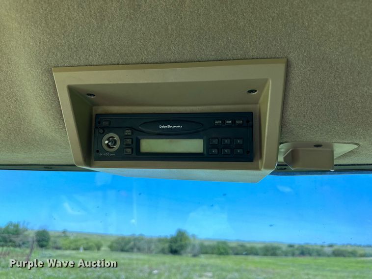 image for item NI9798 2002 John Deere 9420  4WD tractor