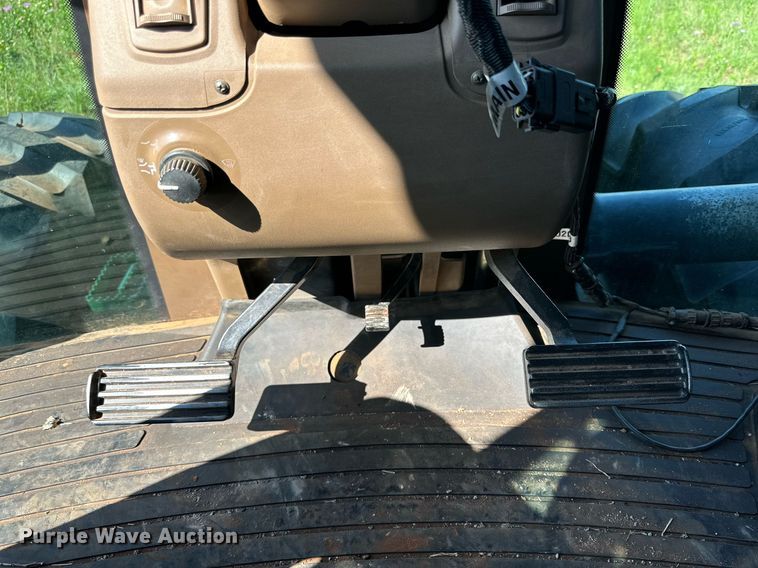 image for item NI9798 2002 John Deere 9420  4WD tractor