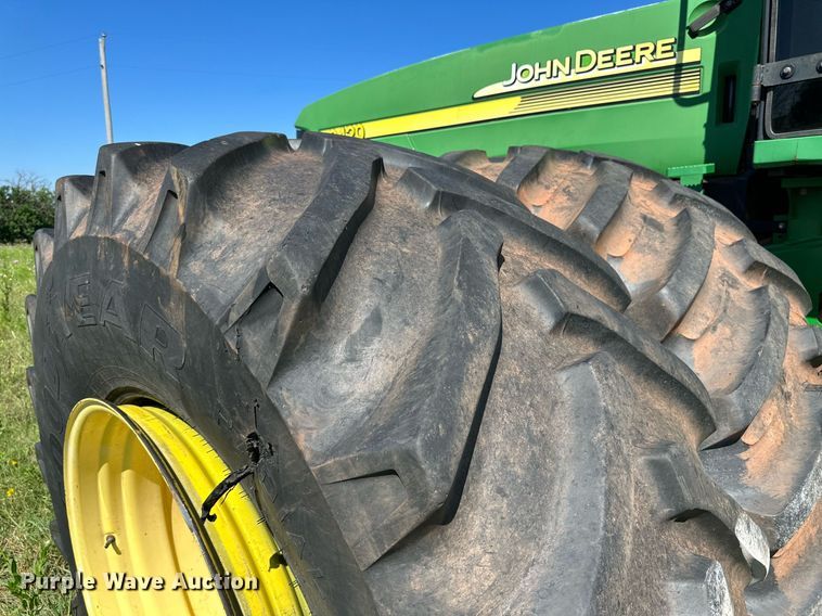 image for item NI9798 2002 John Deere 9420  4WD tractor
