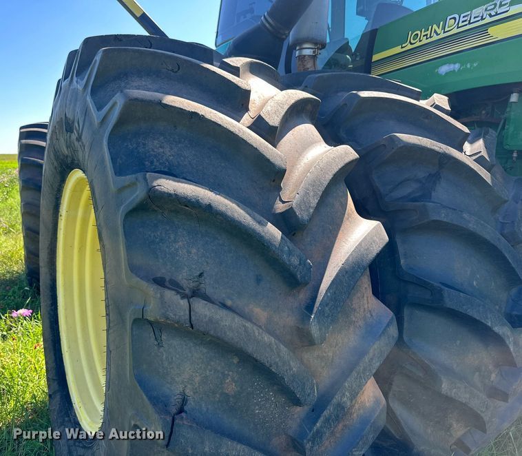 image for item NI9798 2002 John Deere 9420  4WD tractor