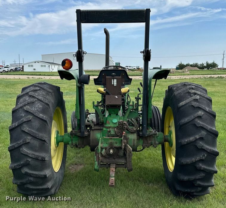 image for item NP9732 1990 John Deere 2755 tractor