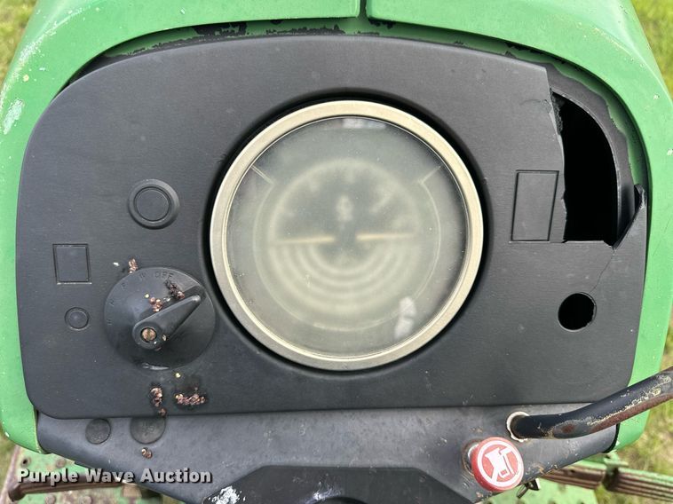 image for item NP9732 1990 John Deere 2755 tractor