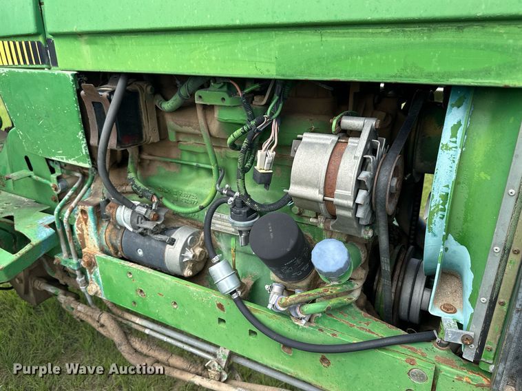 image for item NP9732 1990 John Deere 2755 tractor