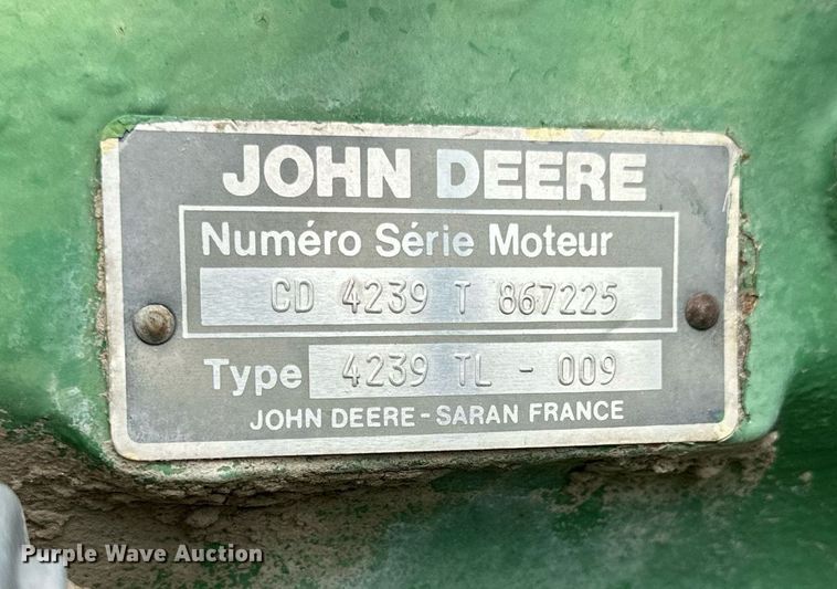 image for item NP9732 1990 John Deere 2755 tractor