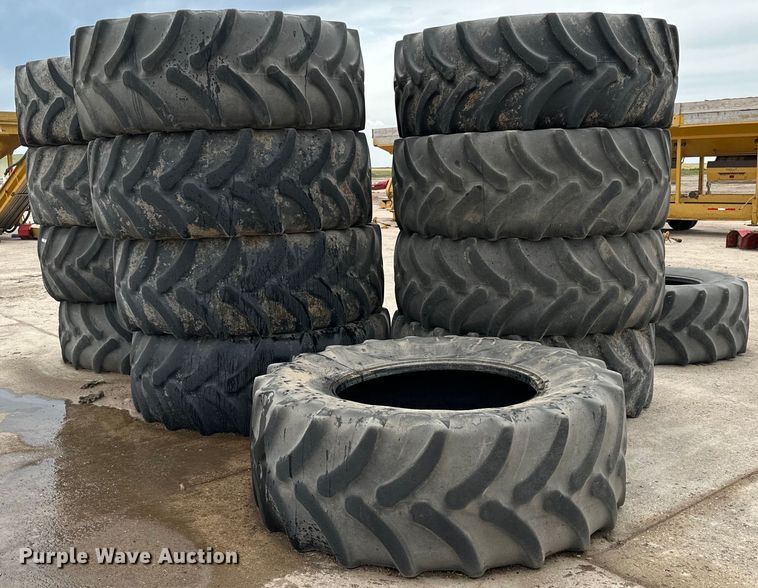 image for item NP9734 (14) Firestone 710/70R42 tires