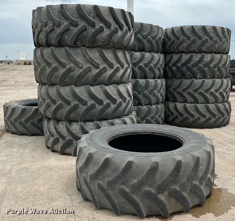 image for item NP9734 (14) Firestone 710/70R42 tires