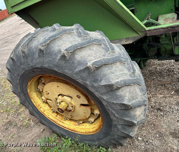 image for item NP9740 1961 John Deere 4010  tractor