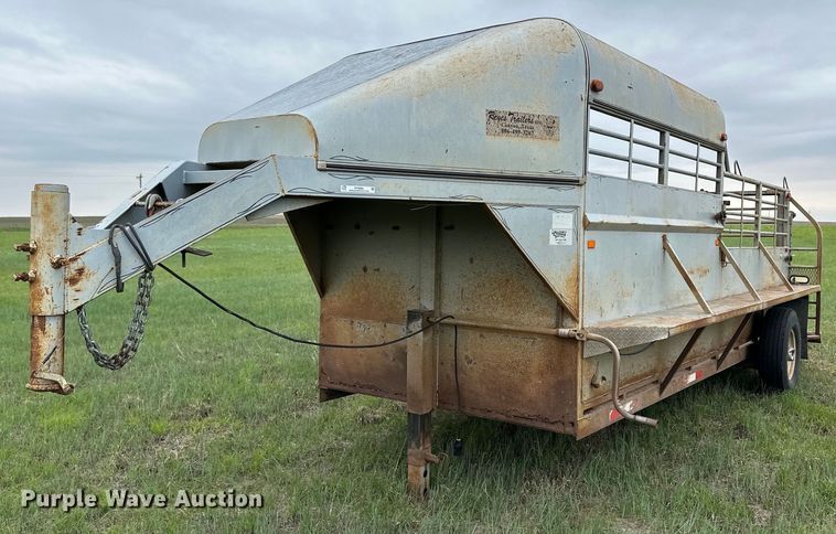 image for item NY9005 Reyes  livestock trailer