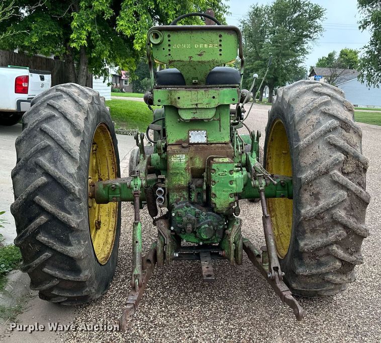 image for item NY9216 1959 John Deere 730  tractor