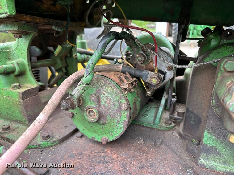 image for item NY9216 1959 John Deere 730  tractor
