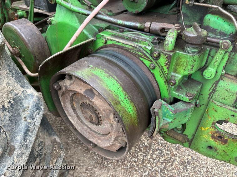 image for item NY9216 1959 John Deere 730  tractor