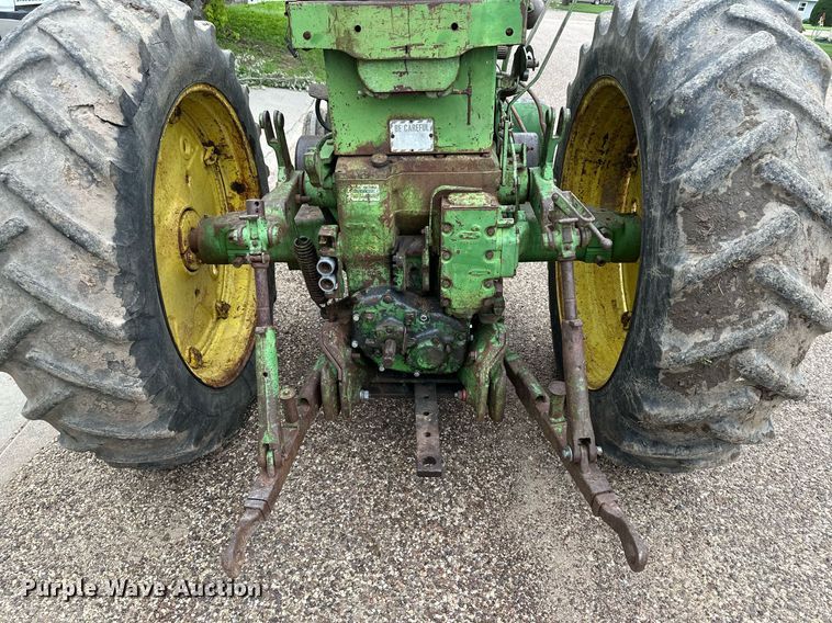 image for item NY9216 1959 John Deere 730  tractor