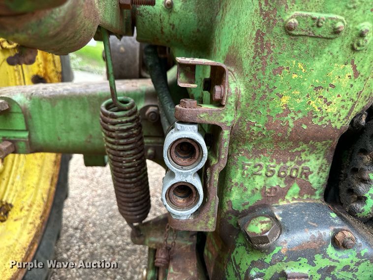 image for item NY9216 1959 John Deere 730  tractor