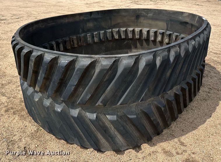 image for item NY9225 Rubber track