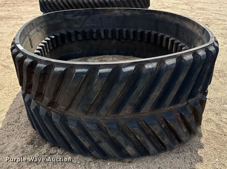 image for item NY9225 Rubber track