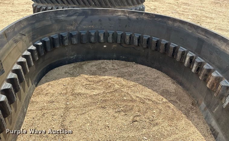 image for item NY9225 Rubber track