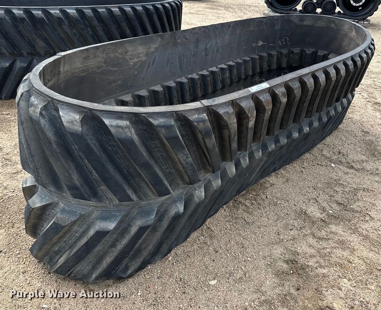 image for item NY9226 Rubber track