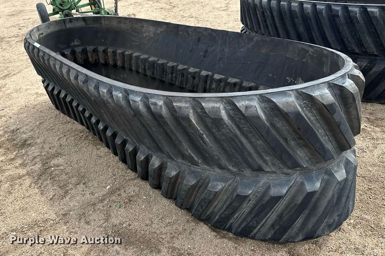 image for item NY9226 Rubber track