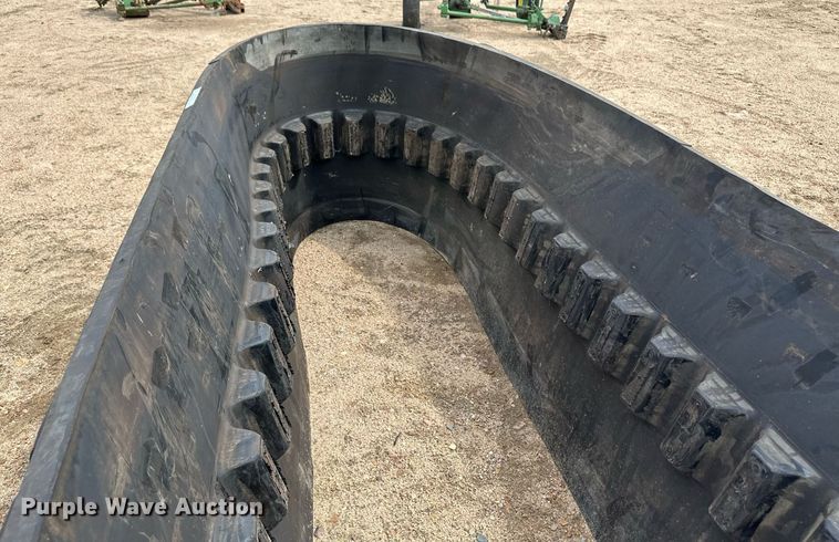 image for item NY9226 Rubber track