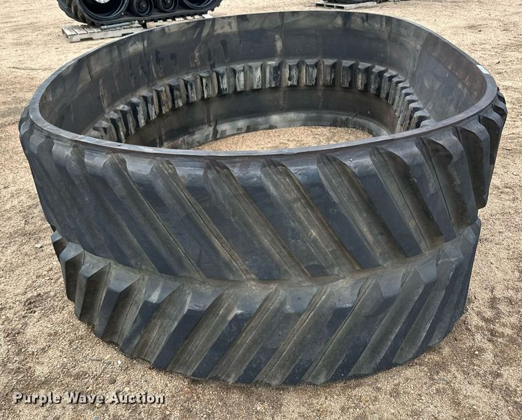 image for item NY9228 Rubber track