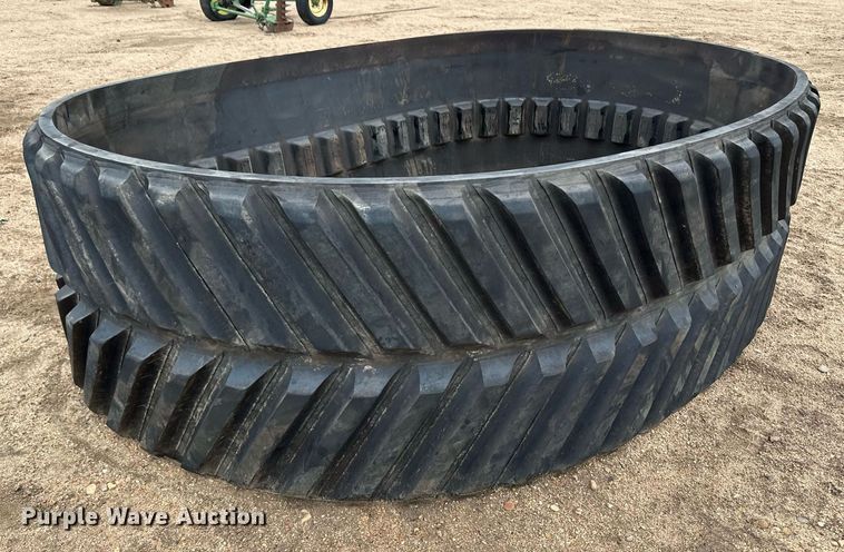 image for item NY9228 Rubber track